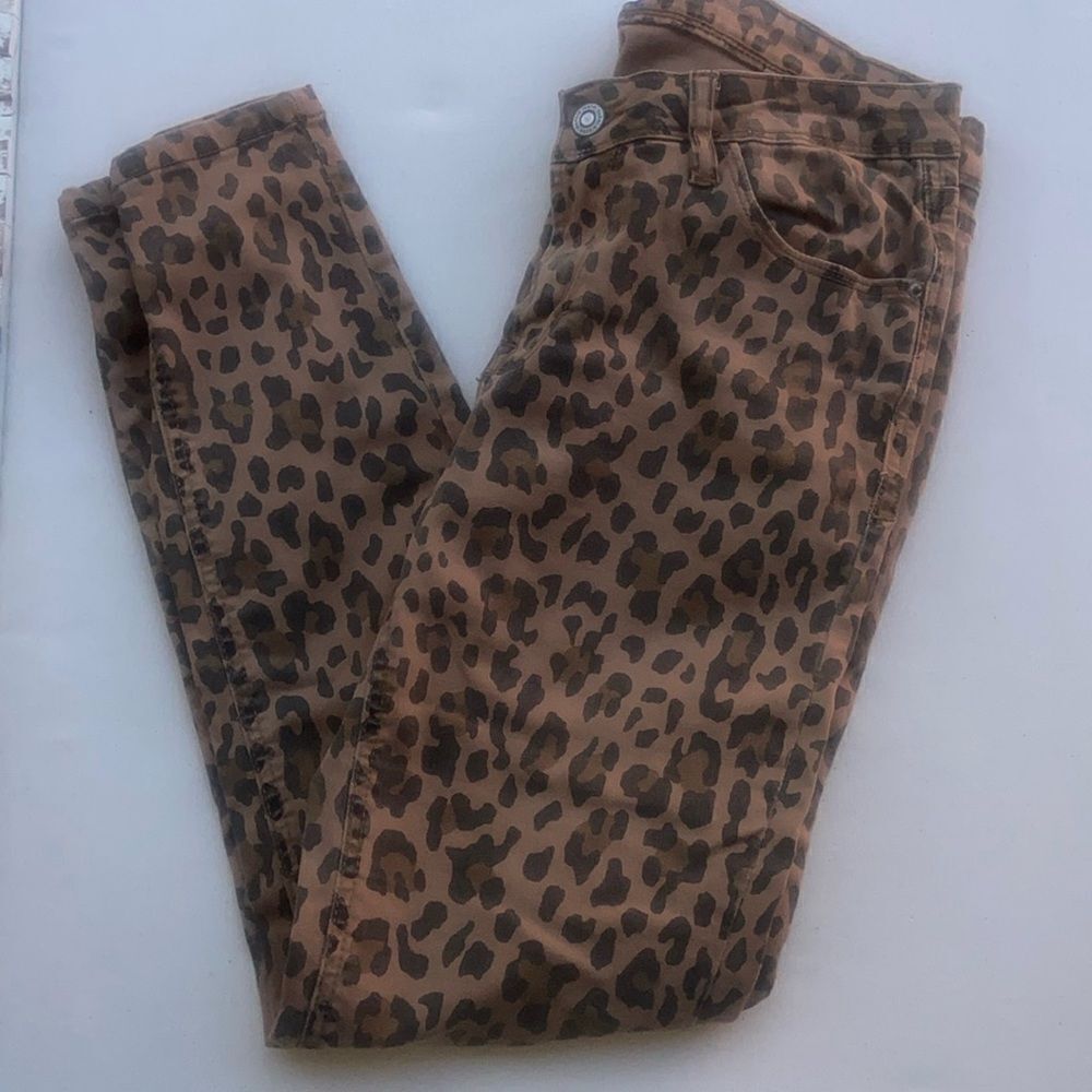 Kenzie animal, print  ladies skinny jeans, size 6